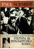 Statysta na dyplomatycznej scenie