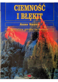 Ciemność i błękit