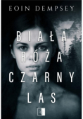 Biała róża czarny las