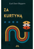 Za kurtyną