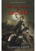 Jedną nogą w grobie
