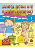 Dzieci uczą się angielskiego