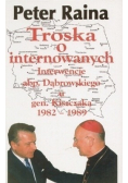 Troska o internowanych