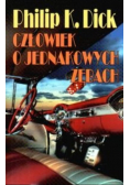 Człowiek o jednakowych zębach
