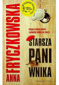 Starsza pani wnika