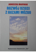 Rozwój dzieci z guzami mózgu