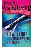 Dziewczynka z majowymi kwiatkami