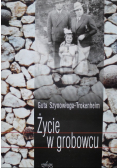 Życie w grobowcu