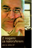 Za nogami za kaloryferem