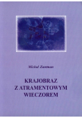 Krajobraz z atramentowym wieczorem