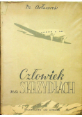 Człowiek na skrzydłach