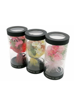 Bukiet kwiatów w ozdobnym pudełku MIX
