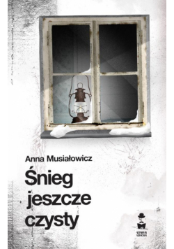 Śnieg jeszcze czysty