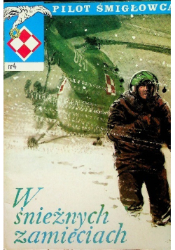 Pilot śmigłowca W śnieżnych zamieciach