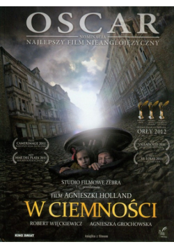 W ciemności z płytą DVD