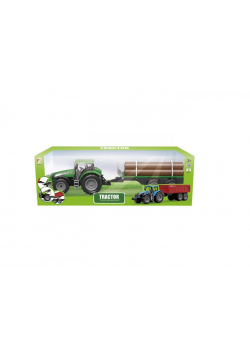 Traktor z przyczepą z drewnem