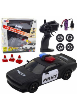 Policja RC z wymiennymi kołami