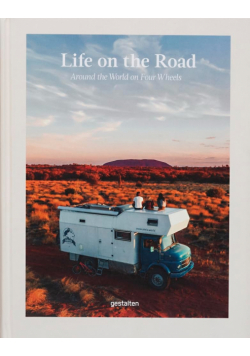 Life on the Road. Around the World on Four Wheels wer. angielska