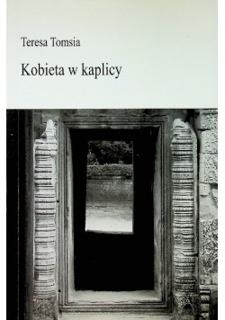 Kobieta w kaplicy
