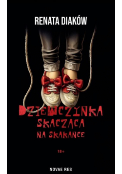 Dziewczynka skacząca na skakance