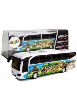 Autobus wycieczkowy z naciągiem